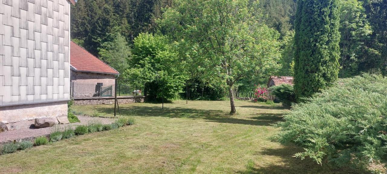 Ferme De La Grange Du Bas Villa Saint-Bresson Exterior foto